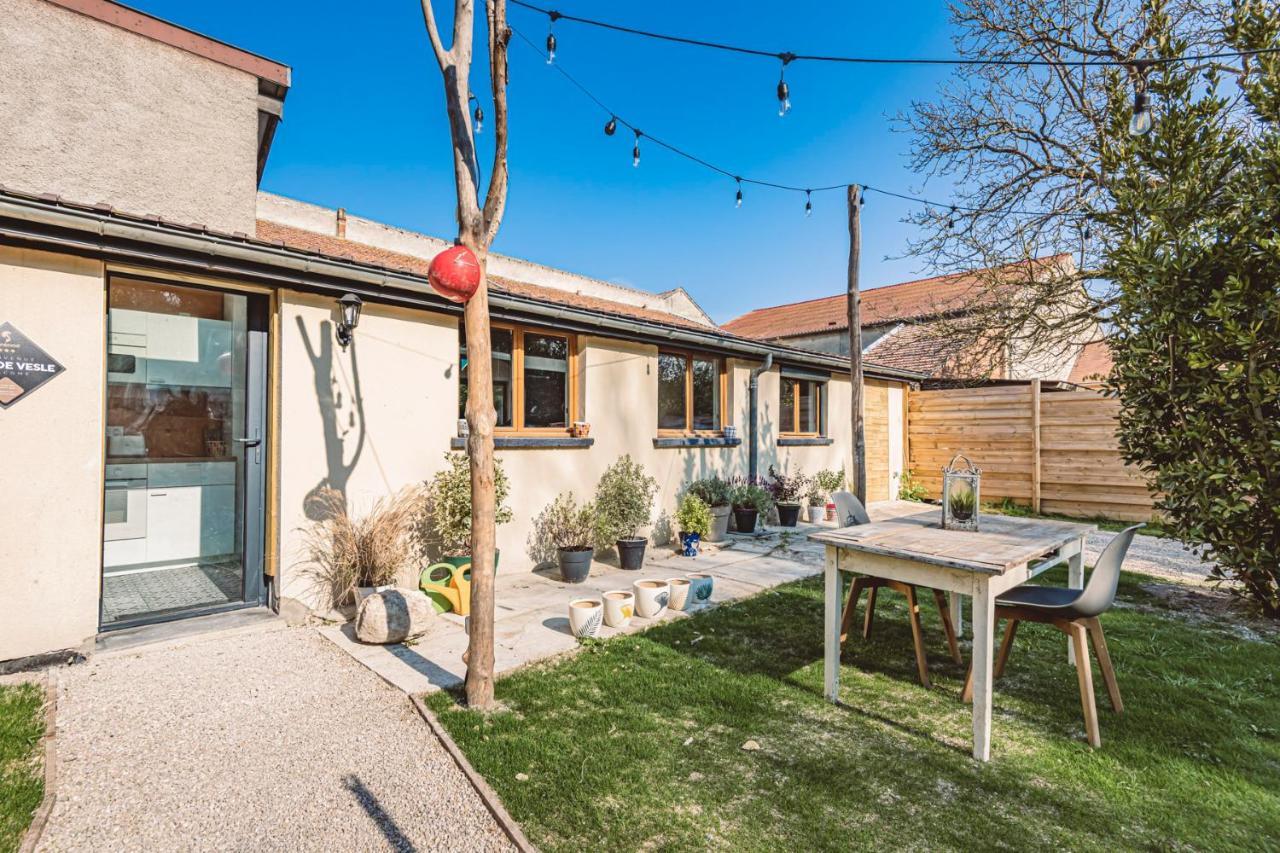 Gîtes Sérénaé avec vue sur rivière Val de Vesle Exterior foto